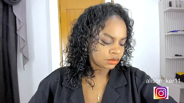 alison-ker3 online show from May 13, 10:11 am