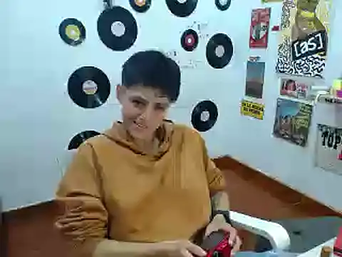 Snapshot of 9_Fernanda_9 chatting on March 4, 3:22 am 9 Fernanda 9 online show from March 4, 3:22 am