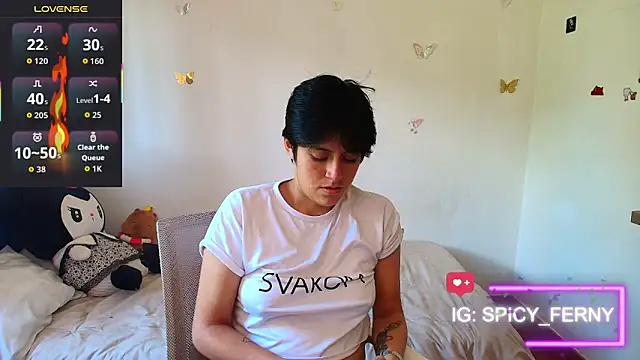 Snapshot of 9_Fernanda_9 chatting on June 10, 8:21 pm 9 Fernanda 9 online show from June 10, 8:21 pm