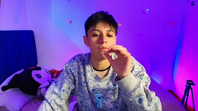 9 Fernanda 9 online show from March 12, 1:04 pm