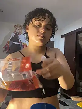 lou cute online show from April 14, 3:55 am