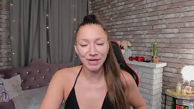 SarahCoksss online show from April 5, 12:28 am