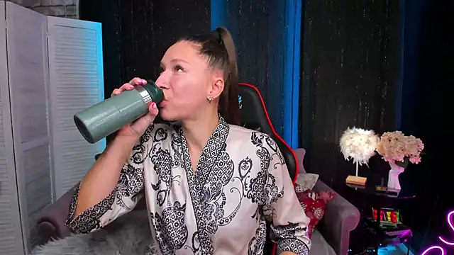 SarahCoksss online show from November 22, 12:54 am