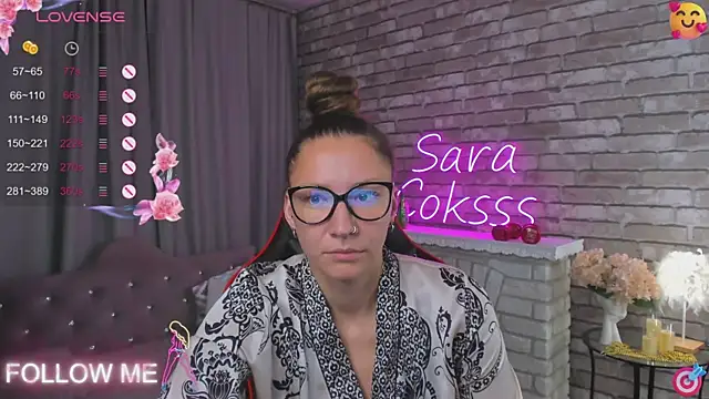 Snapshot of SarahCoksss chatting on September 18, 12:57 am SarahCoksss online show from September 18, 12:57 am