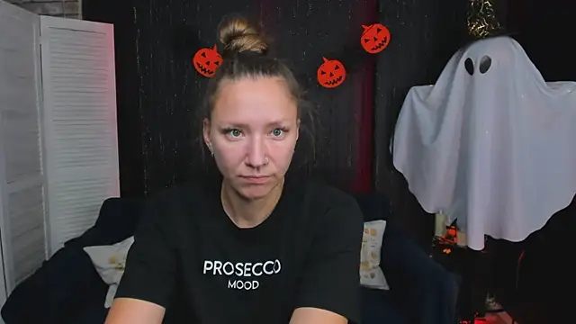 SarahCoksss online show from October 28, 1:17 am