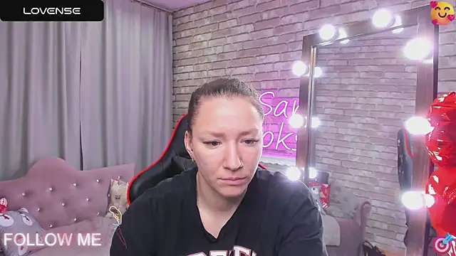 Snapshot of SarahCoksss chatting on March 8, 12:33 am SarahCoksss online show from March 8, 12:33 am