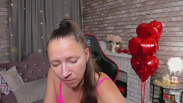 SarahCoksss online show from March 7, 12:50 am