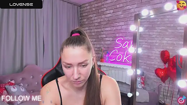 Snapshot of SarahCoksss chatting on February 27, 2:35 am SarahCoksss online show from February 27, 2:35 am