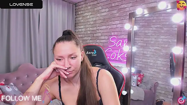 Snapshot of SarahCoksss chatting on March 21, 3:01 am SarahCoksss online show from March 21, 3:01 am