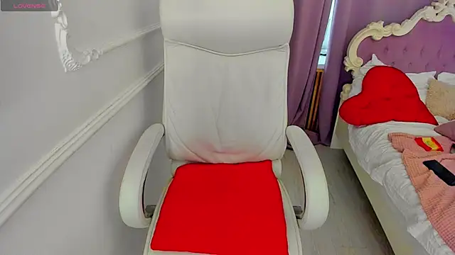 Lily Marlin online show from April 10, 3:41 pm