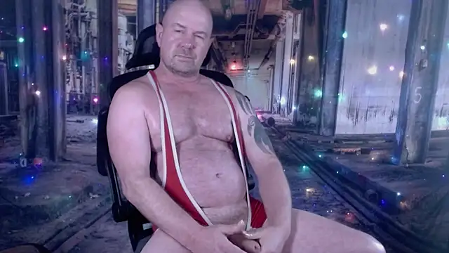 ManlyPrisonGuy online show from November 13, 12:42 pm