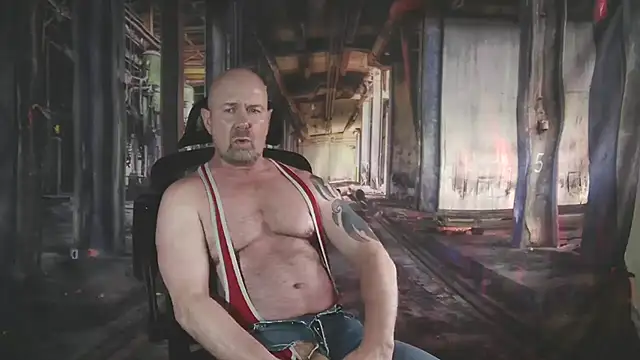 ManlyPrisonGuy online show from April 7, 1:46 pm