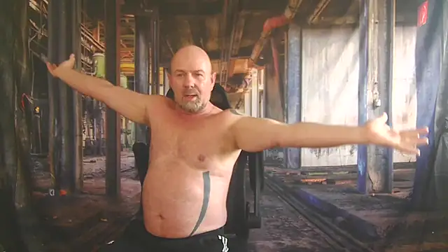 Snapshot of ManlyPrisonGuy chatting on June 30, 2:17 pm ManlyPrisonGuy online show from June 30, 2:17 pm