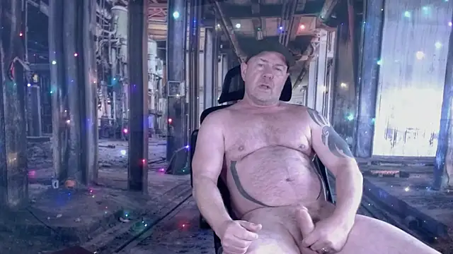 ManlyPrisonGuy online show from December 20, 2:31 pm