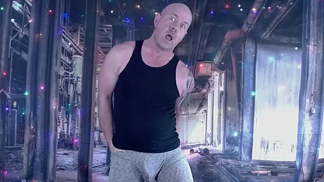 ManlyPrisonGuy online show from November 29, 1:22 pm