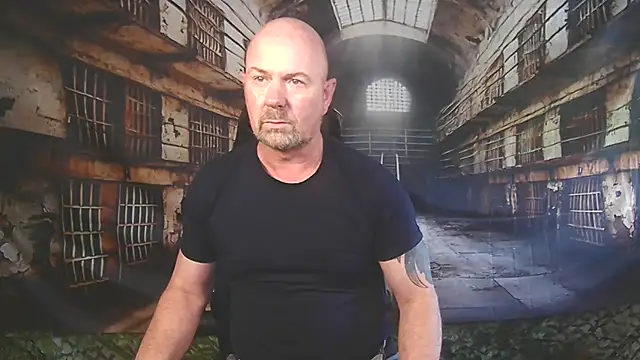 ManlyPrisonGuy online show from May 13, 2:24 pm