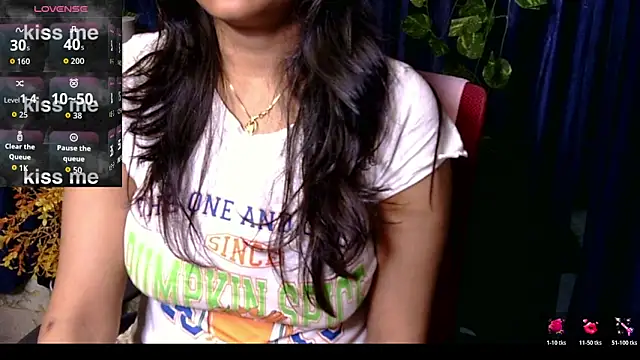 sexy-simmy online show from December 1, 4:19 pm