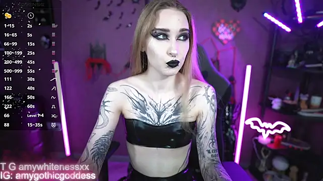 amywhitenessxx online show from May 17, 11:10 am