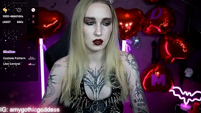 amywhitenessxx online show from February 22, 12:51 pm