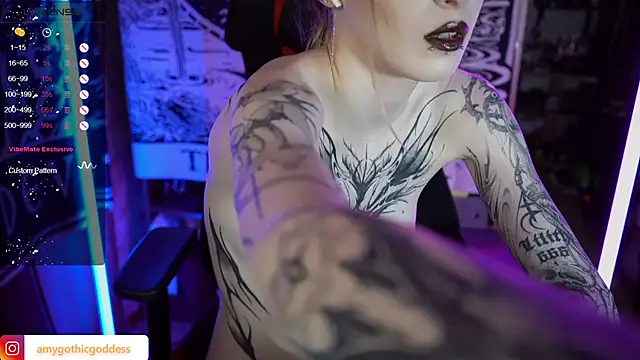 amywhitenessxx online show from March 3, 3:00 pm