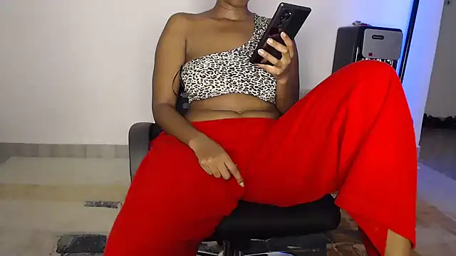 CurvyGlass online show from March 24, 2:44 am