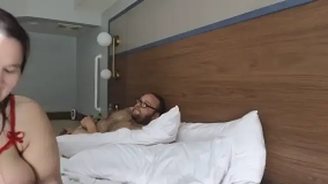 BrookesBigNaturals online show from November 8, 8:23 pm