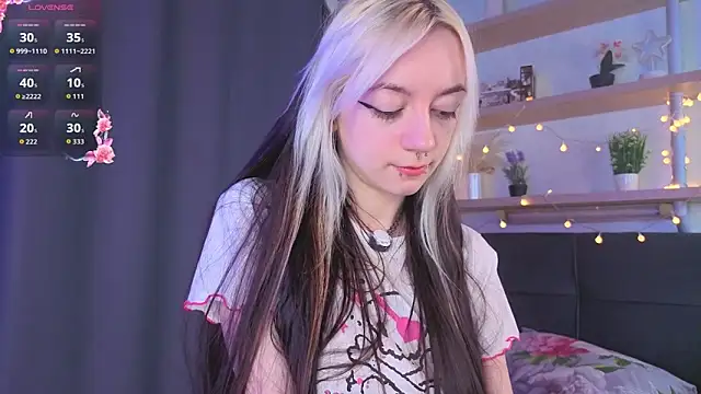 TristaRoht online show from April 4, 3:18 pm