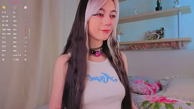 Snapshot of TristaRoht chatting on November 15, 3:05 pm TristaRoht online show from November 15, 3:05 pm