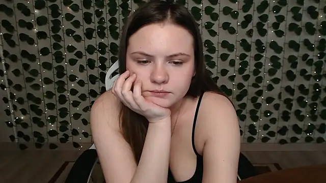 Snapshot of IxxiLiana chatting on February 20, 7:23 am IxxiLiana online show from February 20, 7:23 am