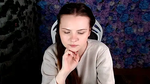 Snapshot of IxxiLiana chatting on October 4, 4:03 am IxxiLiana online show from October 4, 4:03 am