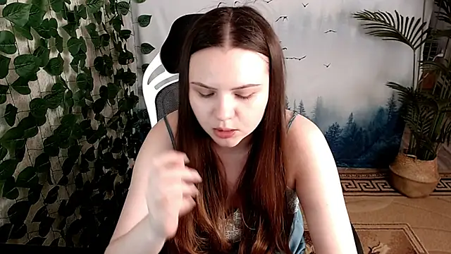 Snapshot of IxxiLiana chatting on March 22, 8:08 am IxxiLiana online show from March 22, 8:08 am