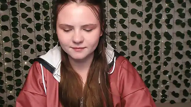 Snapshot of IxxiLiana chatting on February 10, 7:15 am IxxiLiana online show from February 10, 7:15 am