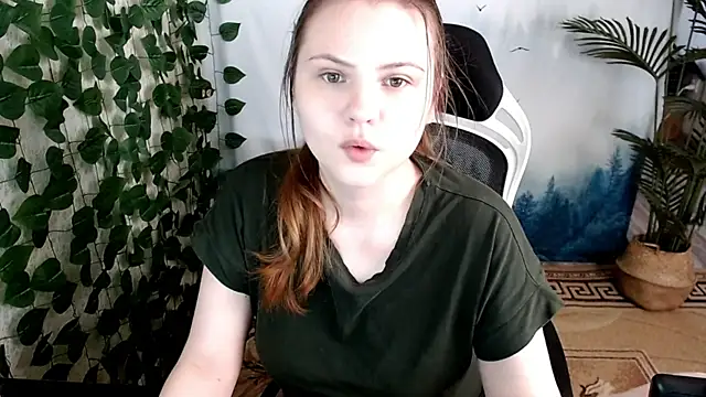 Snapshot of IxxiLiana chatting on March 20, 4:07 am IxxiLiana online show from March 20, 4:07 am