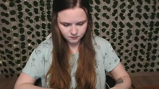 Snapshot of IxxiLiana chatting on February 27, 5:07 am IxxiLiana online show from February 27, 5:07 am