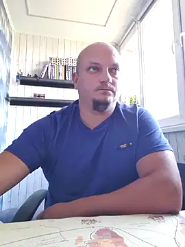 Snapshot of Pandasky chatting on October 1, 10:20 am Pandasky online show from October 1, 10:20 am