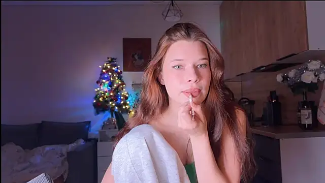 Snapshot of YourOblivion chatting on November 28, 5:46 pm YourOblivion online show from November 28, 5:46 pm