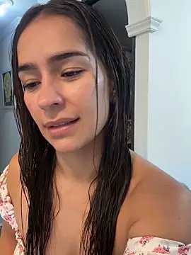 Mau White online show from April 17, 1:36 pm