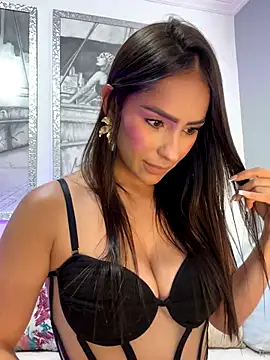 Mau White online show from October 19, 6:21 pm