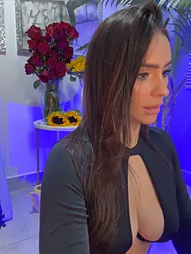 Mau White online show from March 8, 1:44 am