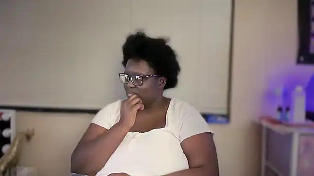 Snapshot of Yagurl__west chatting on February 20, 4:18 am Yagurl west online show from February 20, 4:18 am