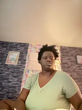 Snapshot of Yagurl__west chatting on November 11, 8:36 pm Yagurl west online show from November 11, 8:36 pm