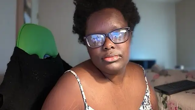 Snapshot of Yagurl__west chatting on January 10, 2:18 am Yagurl west online show from January 10, 2:18 am