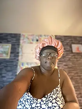 Snapshot of Yagurl__west chatting on November 23, 4:55 am Yagurl west online show from November 23, 4:55 am