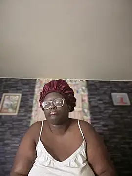 Snapshot of Yagurl__west chatting on November 11, 6:52 am Yagurl west online show from November 11, 6:52 am