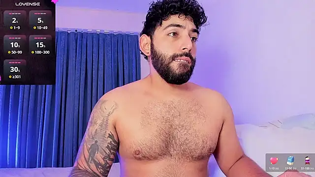 Snapshot of leo_thewolf_ chatting on October 13, 7:15 pm leo thewolf online show from October 13, 7:15 pm