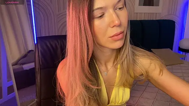 viviann evans online show from February 6, 1:01 am