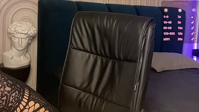 viviann evans online show from October 21, 1:27 am