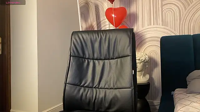 viviann evans online show from March 13, 12:59 am