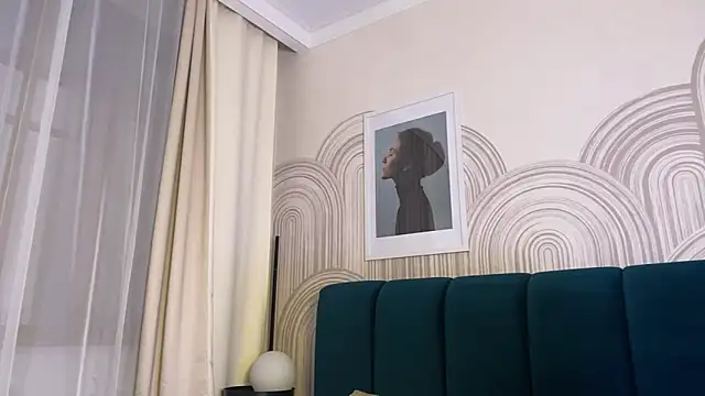 viviann evans online show from March 20, 1:06 am