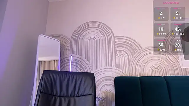 viviann evans online show from March 23, 2:22 am